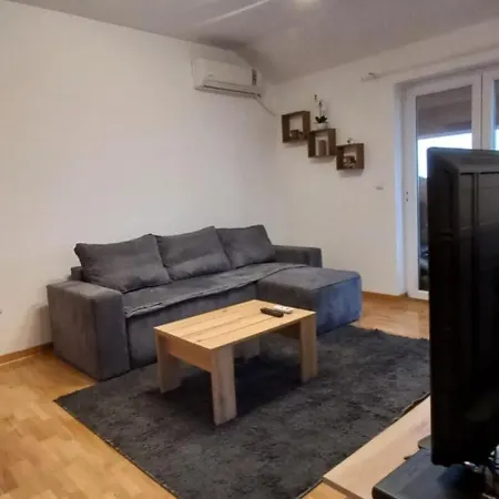 Apartment Expo Surcin